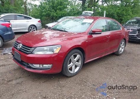 2015 Volkswagen Passat 1.8T Limited Edition from USA, damaged, VIN 1VWAT7A33FC117833